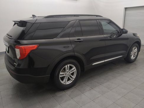 Used 2020 Ford Explorer XLT image 10