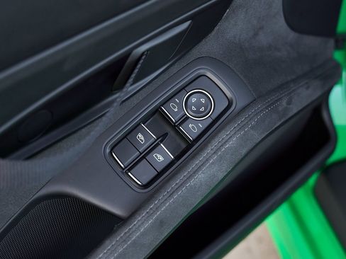 Used 2023 Porsche 718 Boxster Spyder image 36