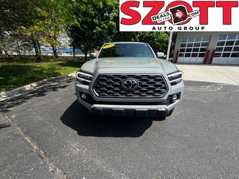 Used 2023 Toyota Tacoma TRD Off-Road AWD/4WD image 1