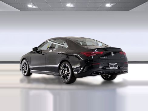 Used 2023 Mercedes-Benz CLA 250 4MATIC image 3