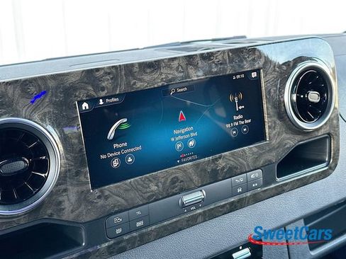 Used 2023 Mercedes-Benz Sprinter 3500 image 24