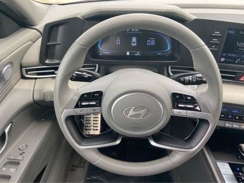 Used 2026 Hyundai Elantra Sport FWD image 18