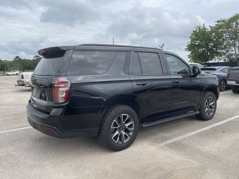 Used 2023 Chevrolet Tahoe Z71 w/ Luxury Package AWD/4WD image 2
