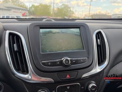 Used 2018 Chevrolet Equinox LT FWD image 23