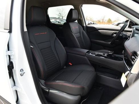 New 2026 Nissan Rogue SV image 23