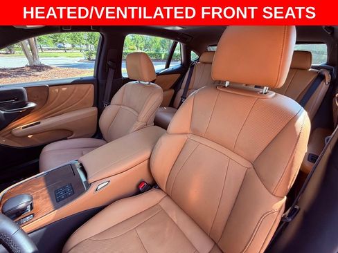Certified 2024 Lexus LS 500 RWD image 15