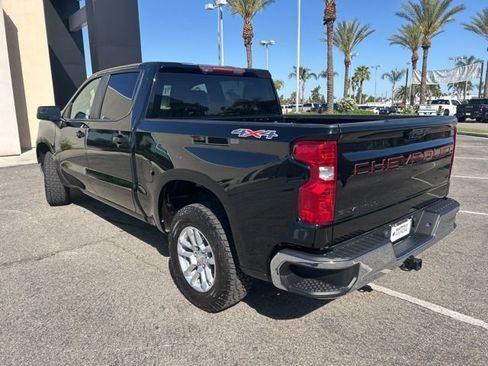 Used 2022 Chevrolet Silverado 1500 LT AWD/4WD image 3