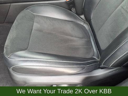 Used 2024 Jeep Grand Cherokee Altitude image 11