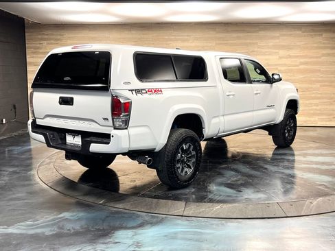 Used 2023 Toyota Tacoma TRD Off-Road w/ TRD Premium Off Road Package image 27