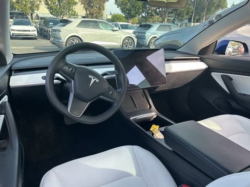 Used 2021 Tesla Model 3 Long Range image 7