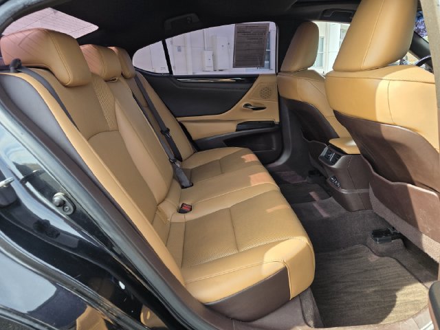 Used 2021 Lexus ES 350 w/ Premium Package FWD image 31