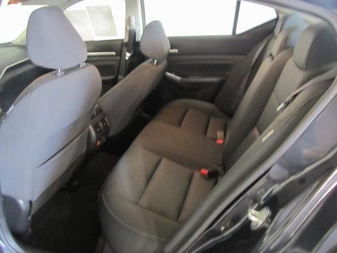 Used 2020 Nissan Altima 2.5 SV image 12