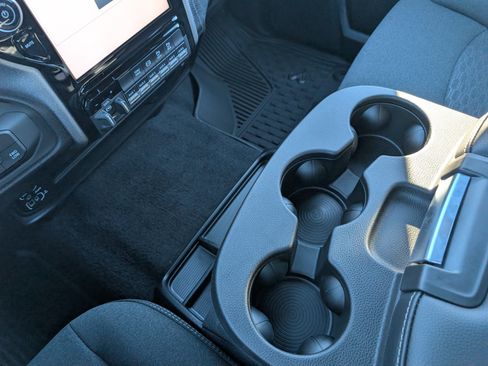 New 2026 RAM 2500 Tradesman AWD/4WD image 18