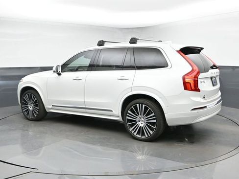 Used 2024 Volvo XC90 B6 Ultimate w/ Lounge Package AWD/4WD image 7