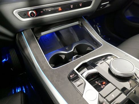 Used 2025 BMW X7 xDrive40i image 75