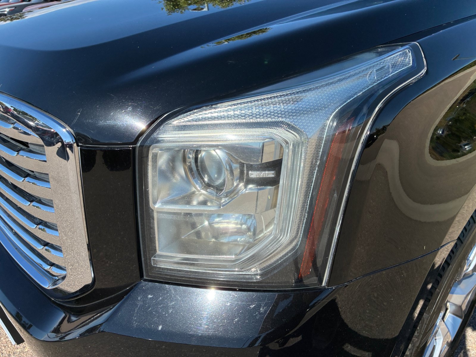 Used 2020 GMC Yukon XL SLT w/ Value Plus Edition AWD/4WD image 33