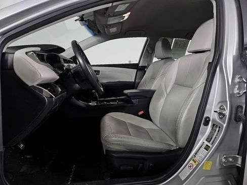 Used 2014 Toyota Avalon XLE image 13