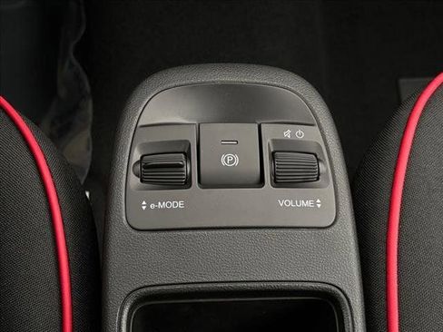 Used 2024 FIAT 500 e (RED) image 23