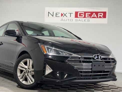 Used 2019 Hyundai Elantra SEL image 3