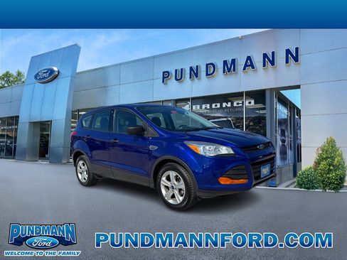 Used 2016 Ford Escape S image 1
