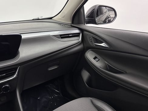 Used 2024 Buick Encore GX Preferred FWD image 29