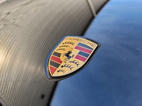 Certified 2024 Porsche Cayenne Coupe image 11