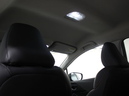 Used 2024 Subaru Crosstrek 2.5i Limited w/ Popular Package #4A image 20