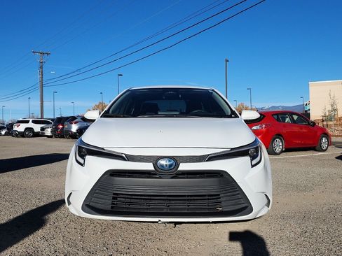 Used 2023 Toyota Corolla LE image 2