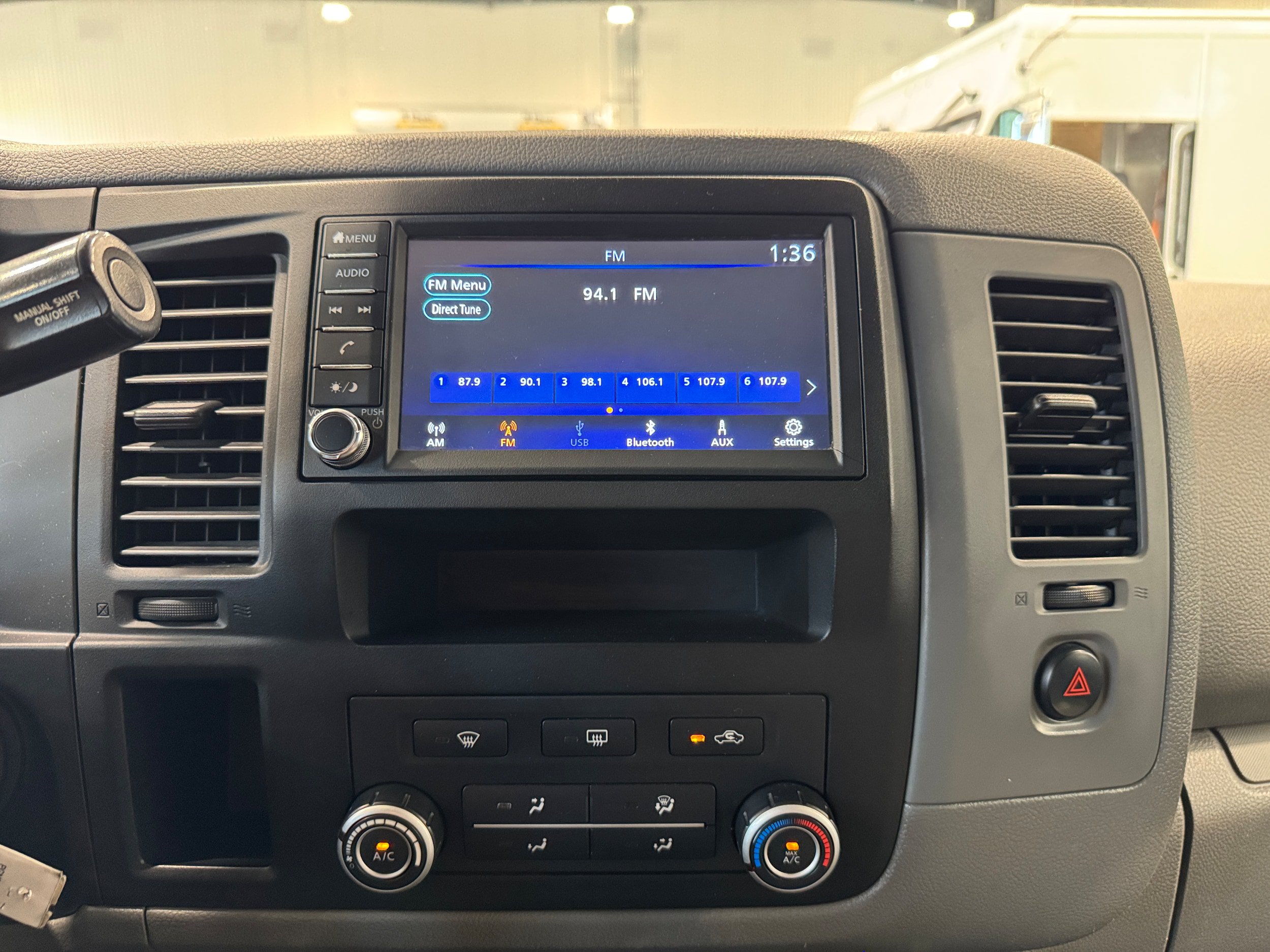 Used 2019 Nissan NV 2500 SV RWD image 14