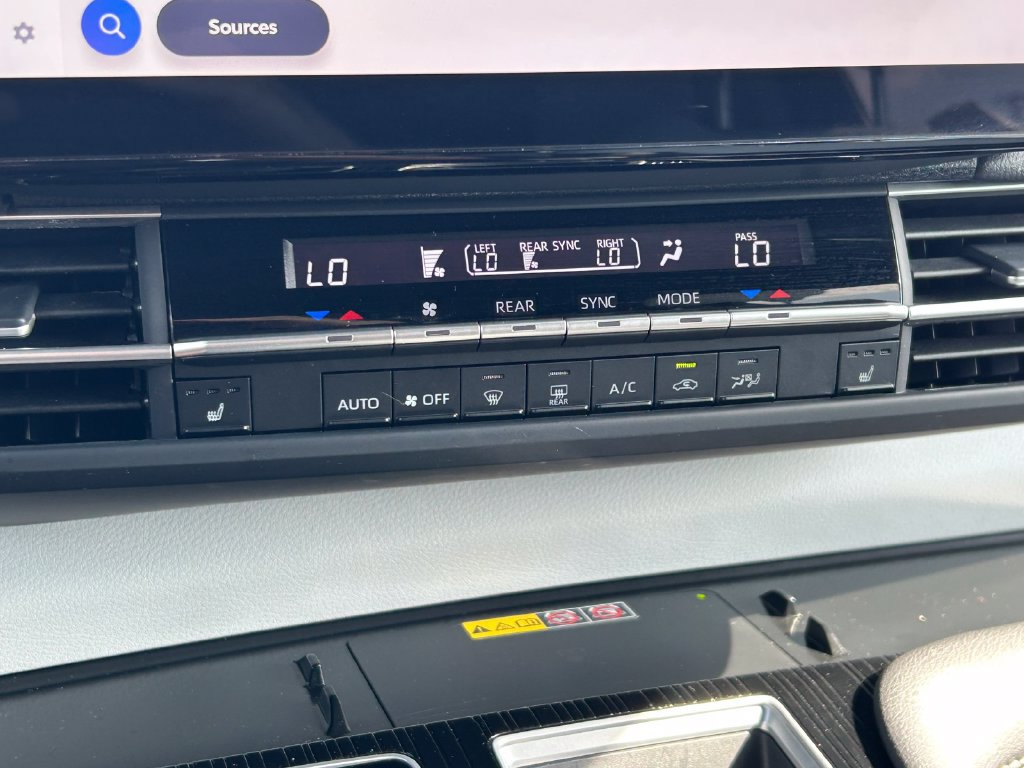 Certified 2026 Toyota Sienna XSE AWD/4WD image 37