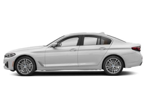 Used 2023 BMW 530i w/ Convenience Package RWD image 6