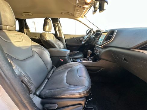 Used 2015 Jeep Cherokee Limited w/ Trailer Tow Group image 14