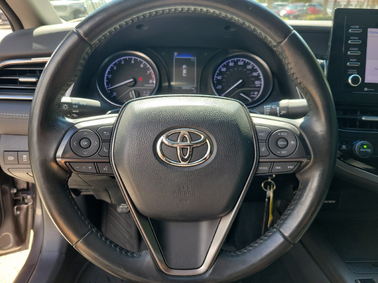 Used 2023 Toyota Camry SE FWD image 18