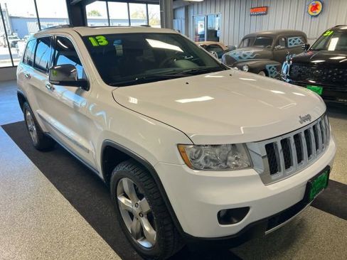 Used 2013 Jeep Grand Cherokee Overland image 2