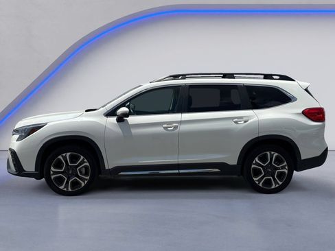 Used 2023 Subaru Ascent Limited AWD/4WD image 3