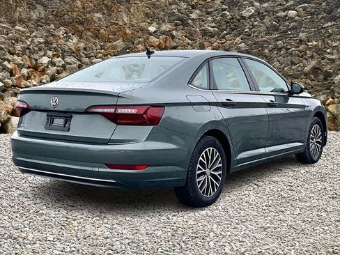 Used 2019 Volkswagen Jetta SEL image 2