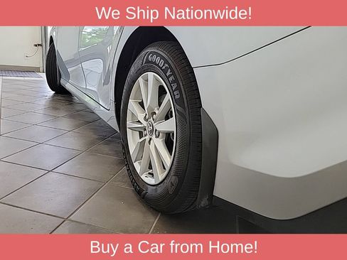 Used 2025 Toyota Camry LE w/ Convenience Package FWD image 17
