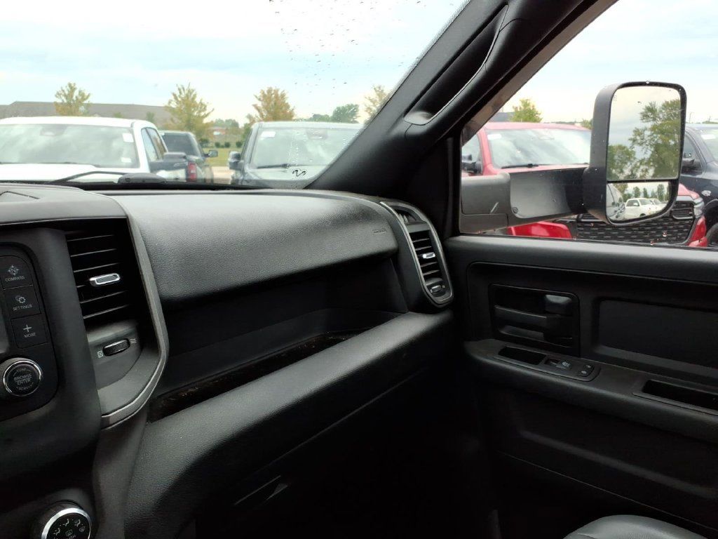 Used 2021 RAM 2500 Tradesman w/ Chrome Appearance Group AWD/4WD image 13