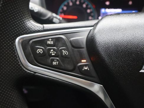 Used 2020 Chevrolet Equinox LT image 19