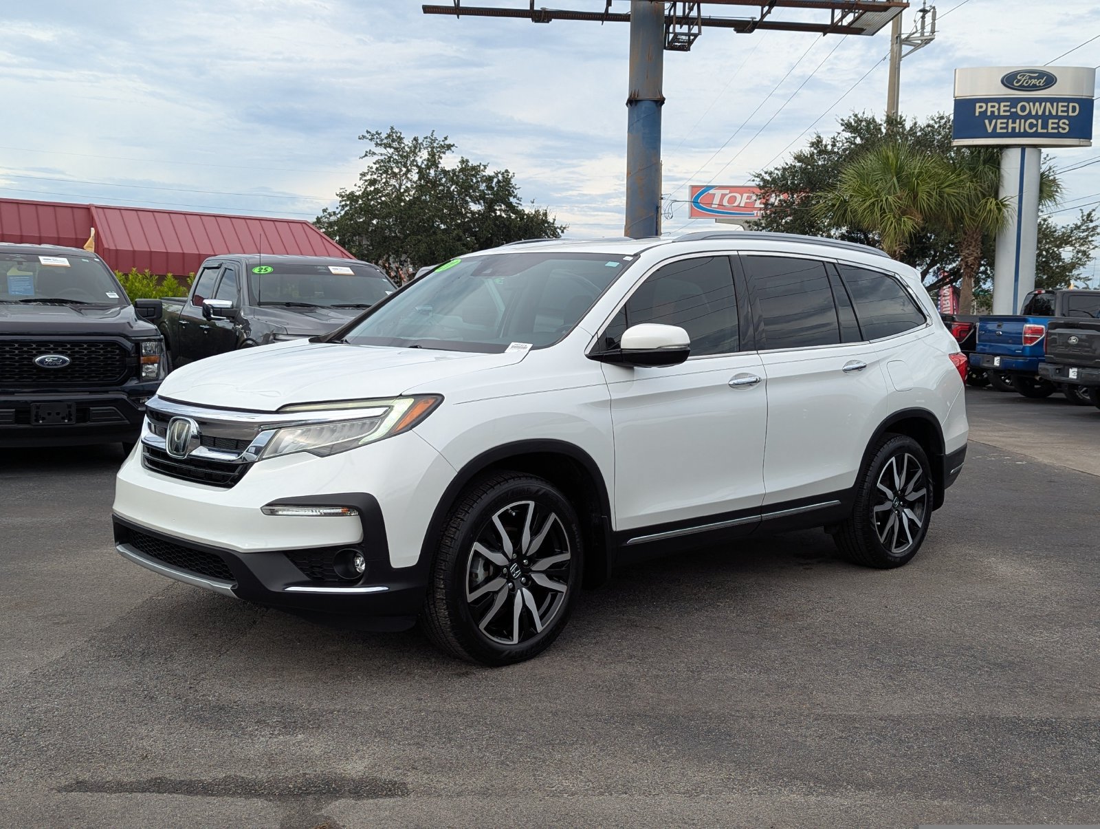 Used 2021 Honda Pilot Touring image 5