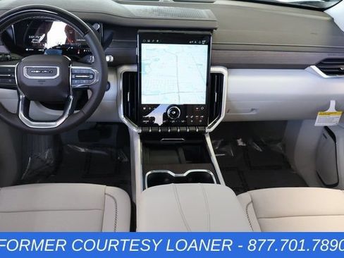 New 2026 GMC Acadia Denali w/ Super Cruise Package AWD/4WD image 15