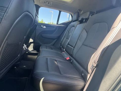 Used 2023 Volvo XC40 B5 Plus w/ Driver Assist Package AWD/4WD image 15