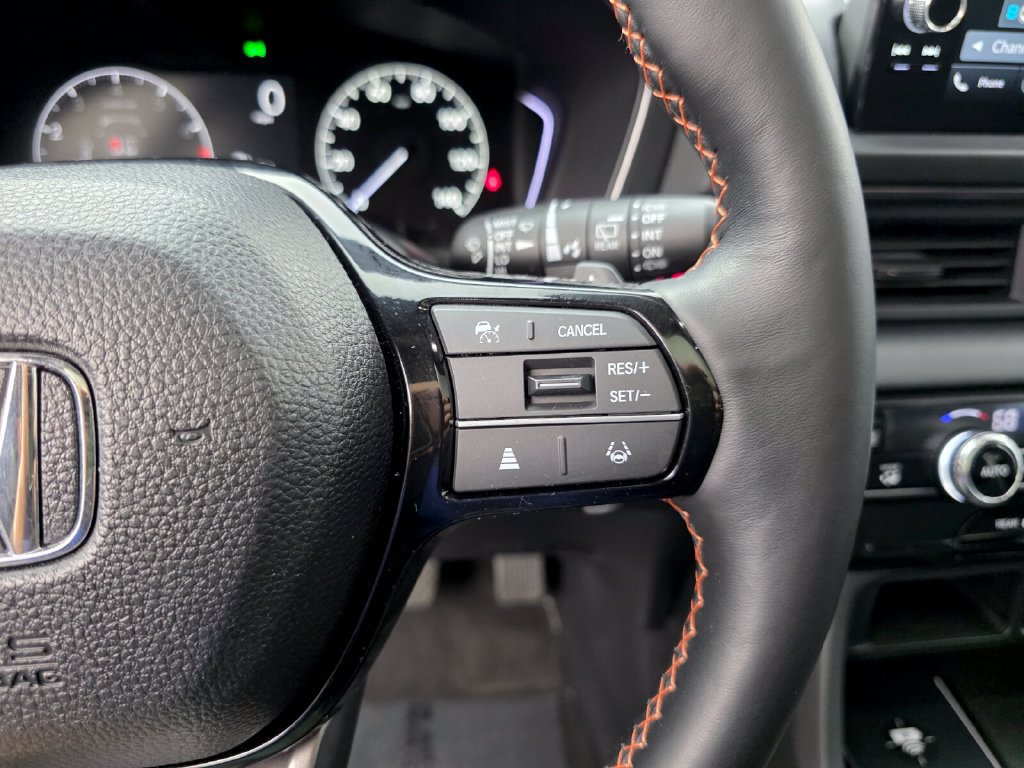 Used 2025 Honda Pilot TrailSport image 22