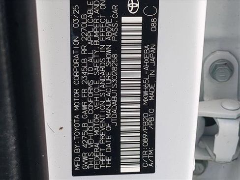 Used 2025 Toyota Prius LE image 29