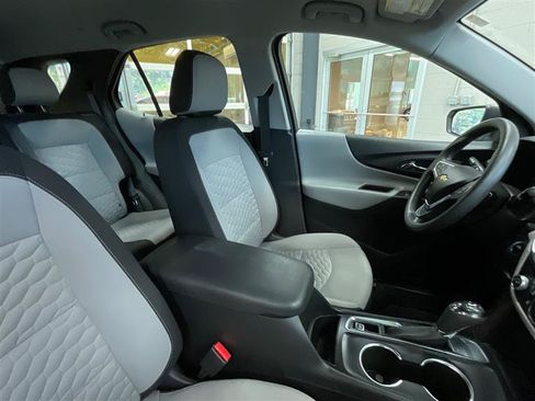 Used 2021 Chevrolet Equinox LS w/ LPO, Cargo Package FWD image 31