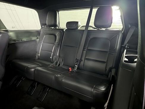 Certified 2024 Lincoln Navigator Reserve AWD/4WD image 12