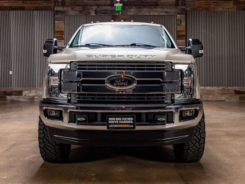 Used 2017 Ford F250 Lariat w/ Chrome Package AWD/4WD image 2