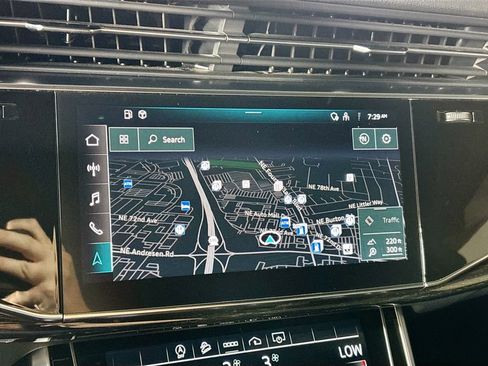 Used 2023 Audi Q8 Premium Plus w/ Premium Plus Package AWD/4WD image 16