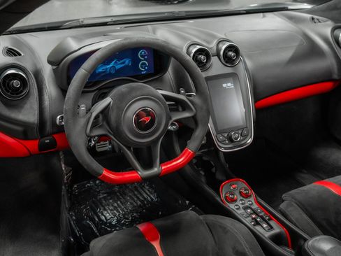 Used 2018 McLaren 570S Spider image 11