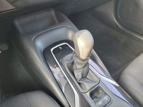Used 2021 Toyota Corolla LE FWD image 28